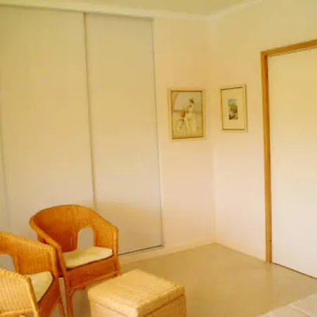 With One Bedroom In With Wonderful Sea View Shared Pool And Enclosed Garden 4 Km From The Beach * אלבור