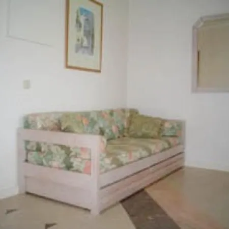 דירה With One Bedroom In With Wonderful Sea View Shared Pool And Enclosed Garden 4 Km From The Beach אלבור