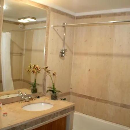 With One Bedroom In With Wonderful Sea View Shared Pool And Enclosed Garden 4 Km From The Beach Appartement