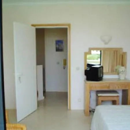 With One Bedroom In With Wonderful Sea View Shared Pool And Enclosed Garden 4 Km From The Beach Alvor